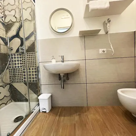 בית הארחה Sunny House - De Vivo Realty סורנטו